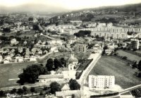 Fin des années 50. Au premier plan, l’immeuble de l’Epine est juste achevé.